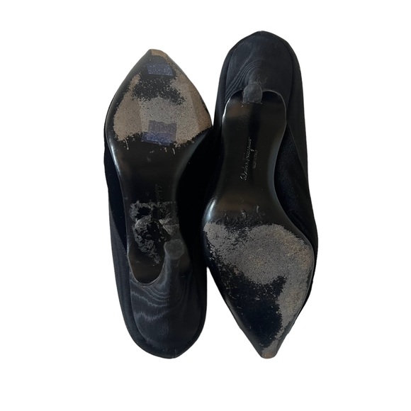 Salvatore Ferragamo / SZ 6.5 B / Black Satin + Velvet - Picture 5 of 5